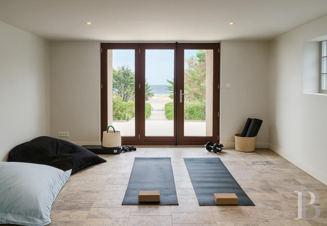 A villa overlooking Omaha Beach in Vierville-sur-Mer, in Calvados - photo  n°26
